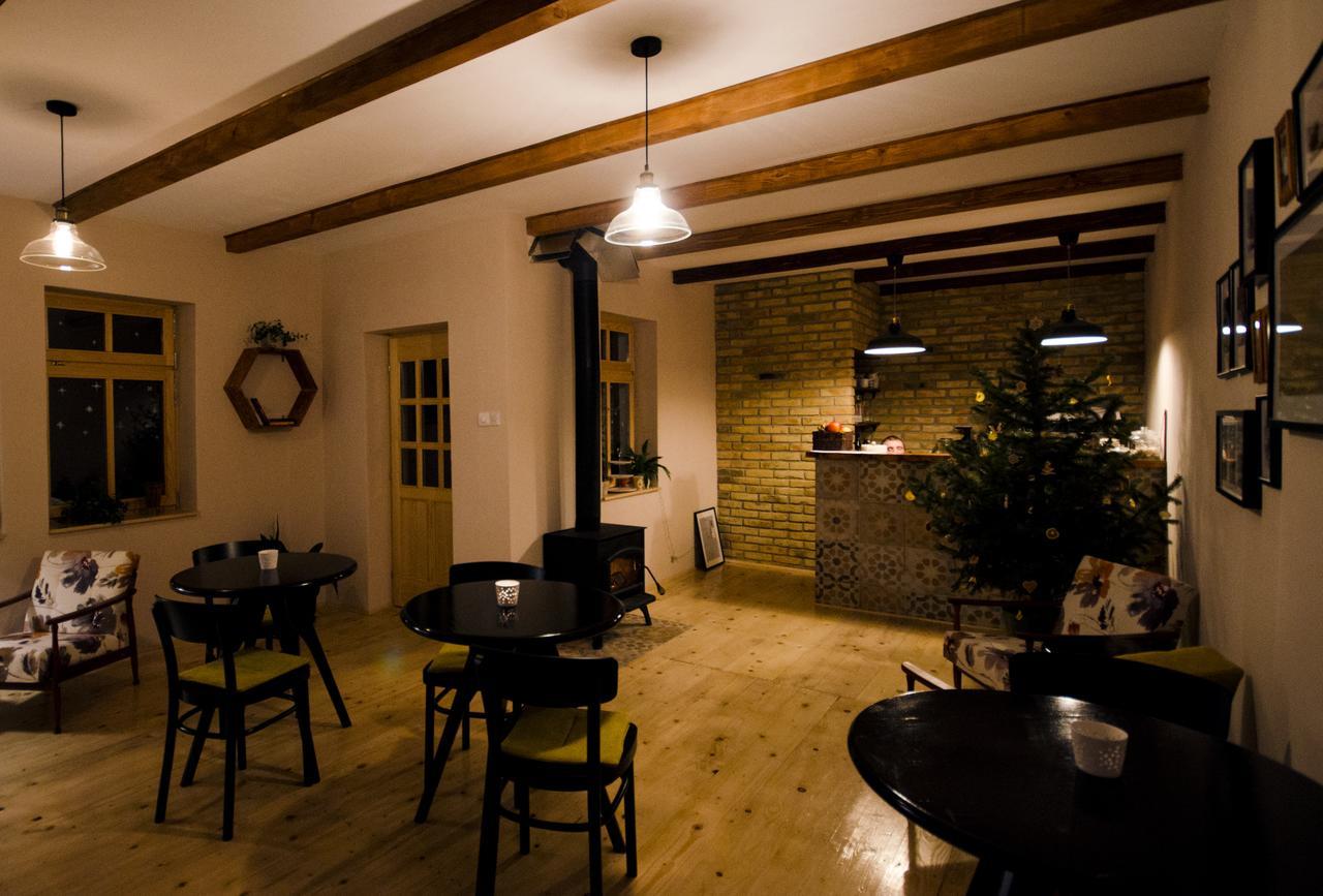 Ethno&Coffee House Tulip Bed & Breakfast Glozan Eksteriør bilde